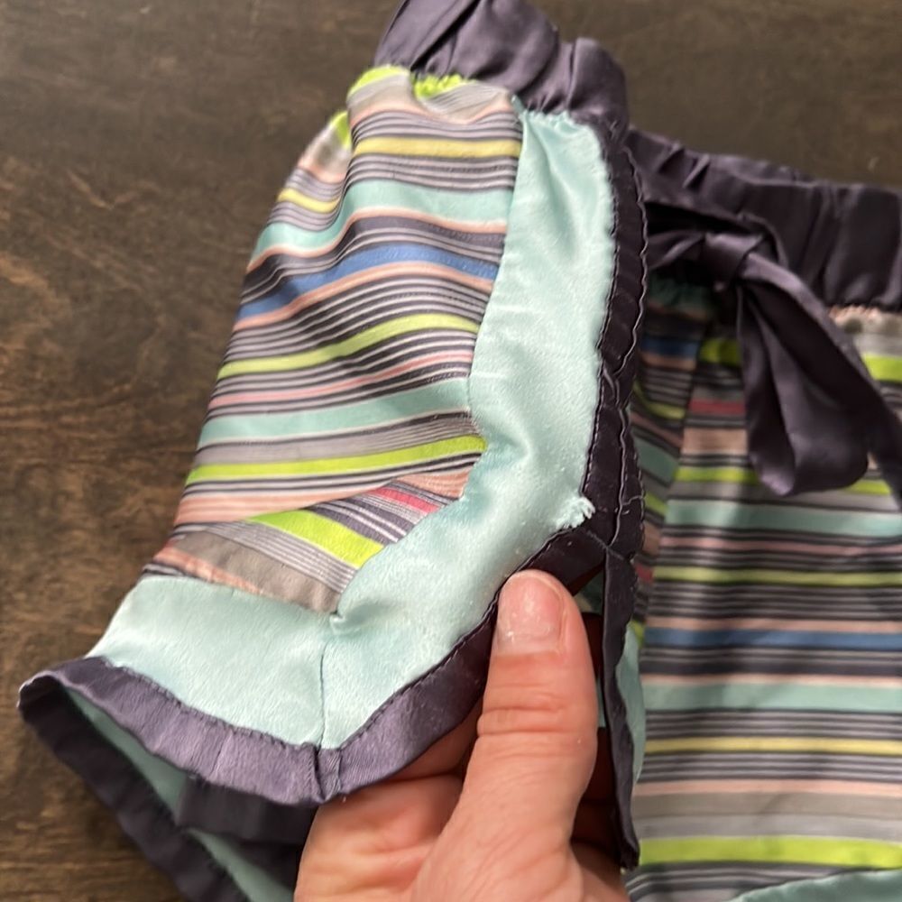 Victorias Secret vintage second skin feel Striped Sz-Med - Picture 3 of 10